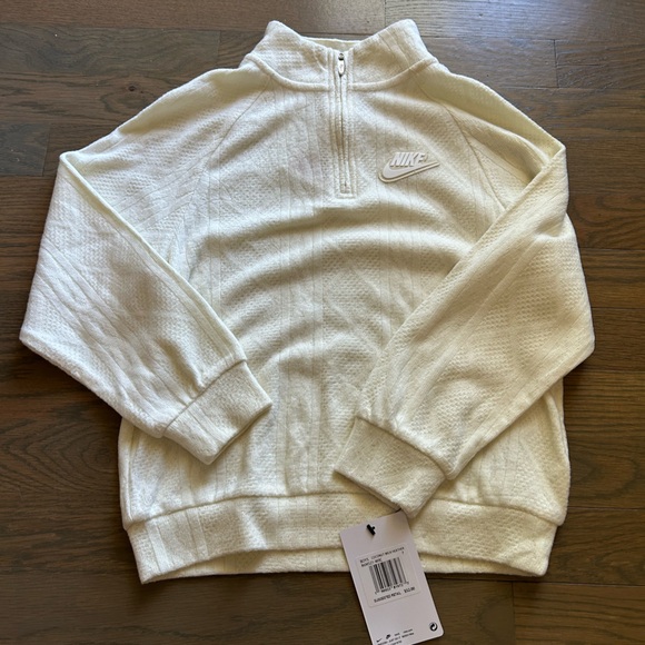 NWT Nike Boys Half Zip Sweater size 7 - Picture 1 of 2